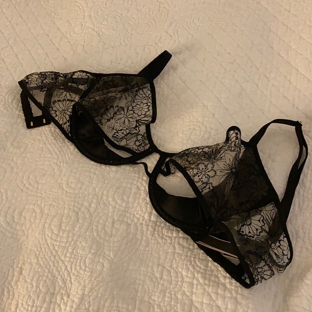 NEVER WORN sexy VS cut out lingerie 💕